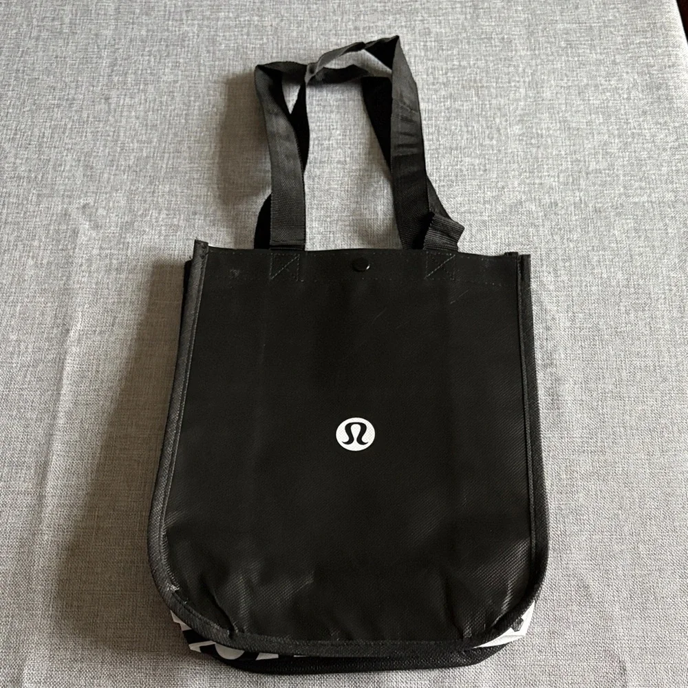 Lululemon Athletica Mini Tote Bag Set with Logo in black - Picture 3 of 3